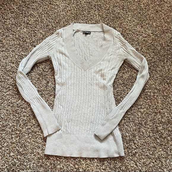 Express gray knit sweater - Picture 1 of 3